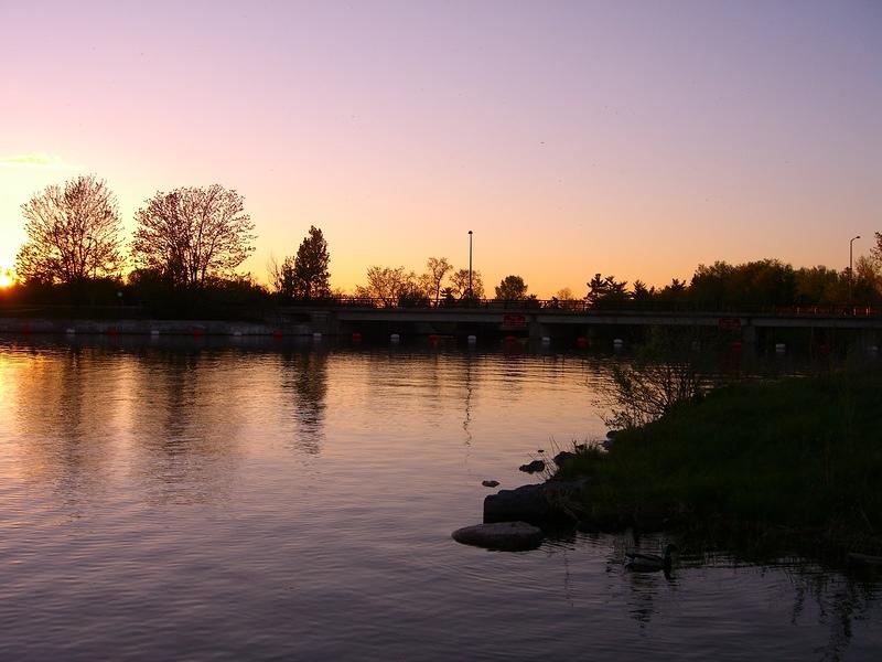 hogs back sunset over dam